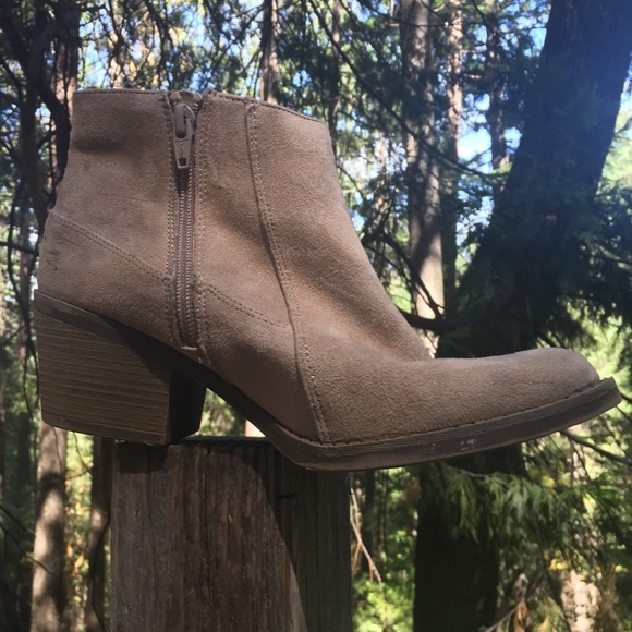 Tan Swede cloth fringed short  cowboy boots,HP25 - Picture 8 of 9